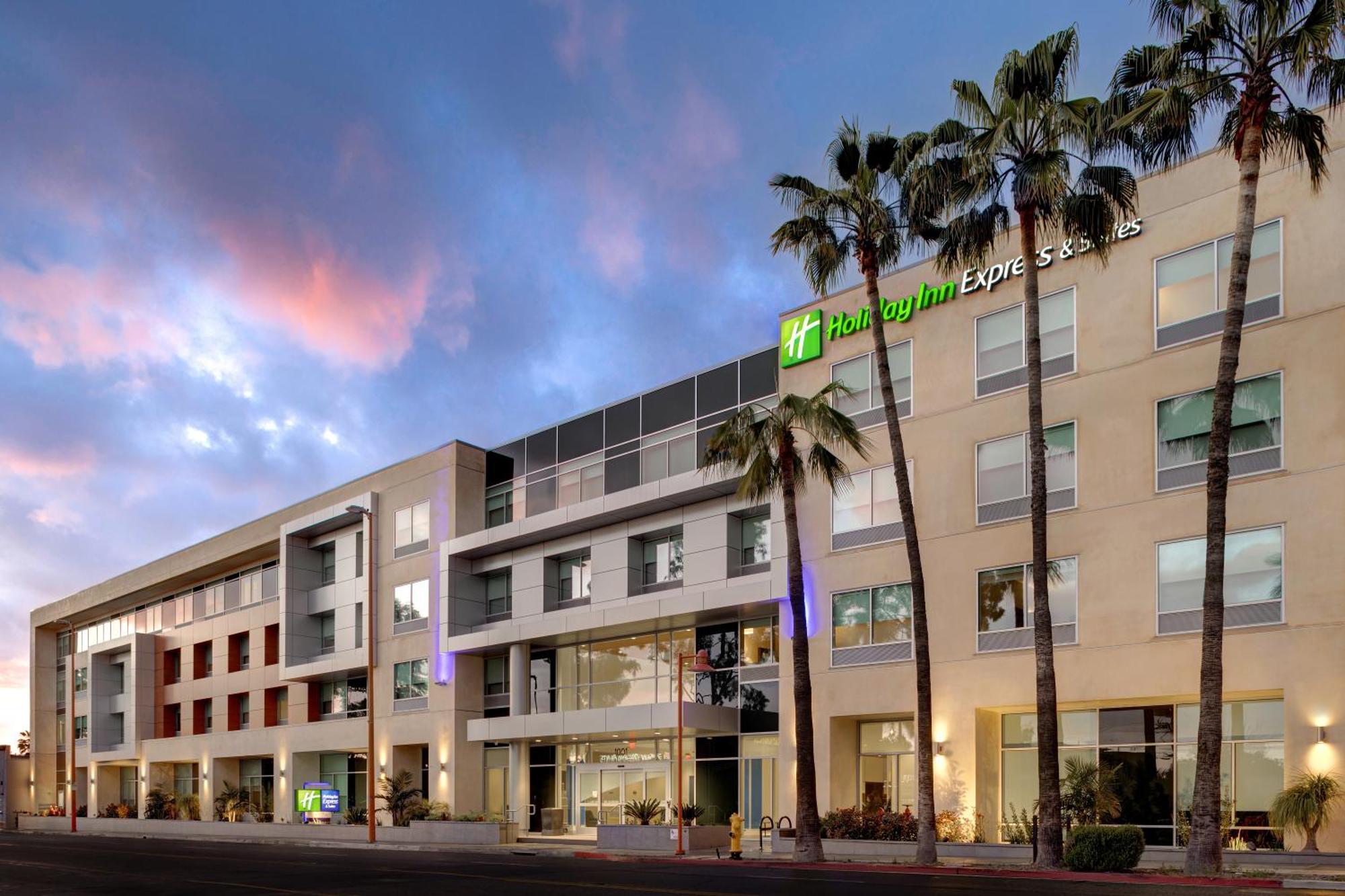 Holiday Inn Express & Suites - Glendale Downtown Ngoại thất bức ảnh